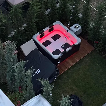 Cozy One-bedroom With Jacuzzi, Garden & Bbq Apartment *
